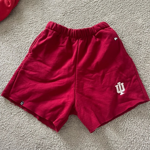 Hype and Vice Indiana University Sweatshorts - Picture 2 of 4